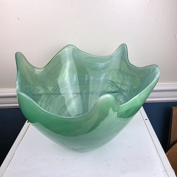 Pier 1 Other - Pier 1 Green Swirl Art Glass Large Bowl Spain NWT